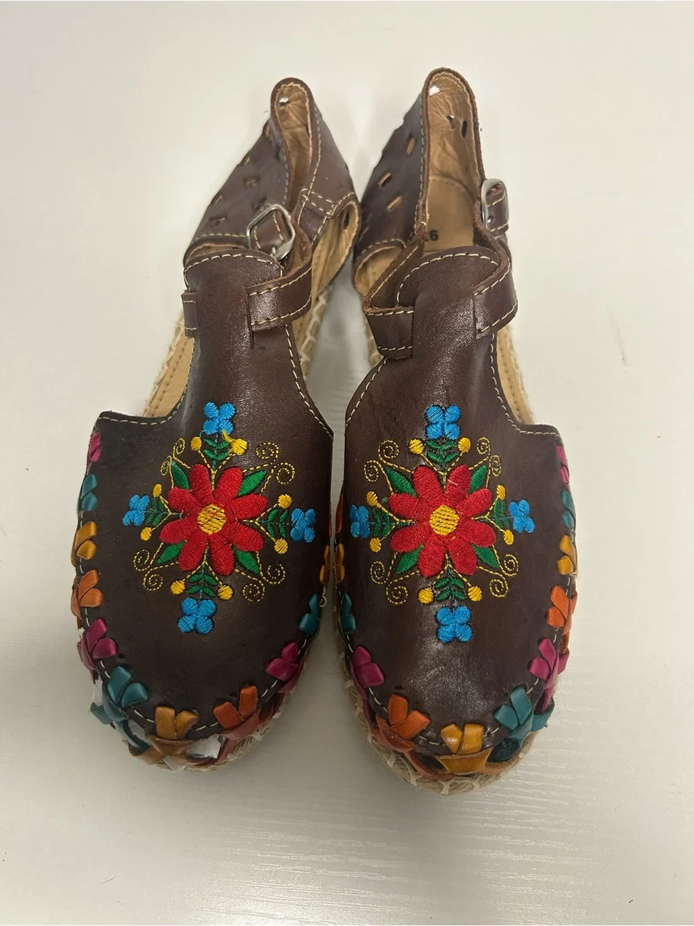 Authentic Mexican floral embroidered hurache
